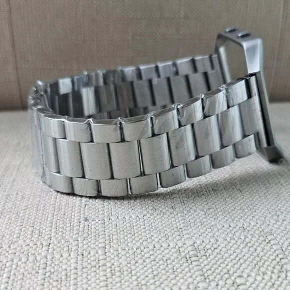Oitam Replacement Band for Fit Bit BLAZE Silver Tone Metal Strap Size 9 inches - Picture 6 of 9